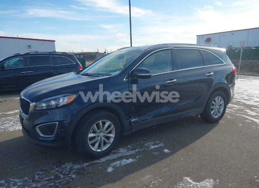 Photo 2 of 2018 Kia Sorento 2.4L LX (VIN 5XYPGDA36JG358323)