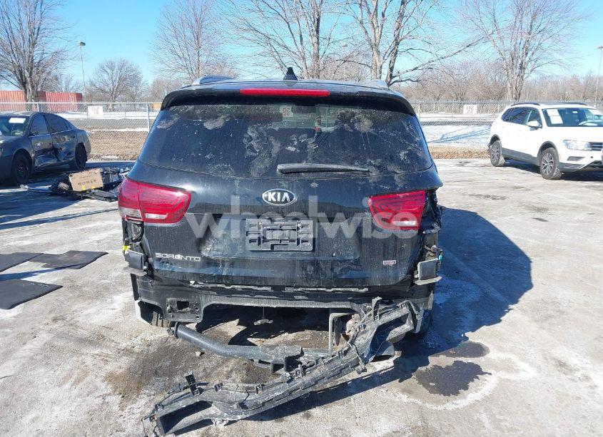 Photo 17 of 2019 Kia Sorento 2.4L LX (VIN 5XYPGDA36KG520937)