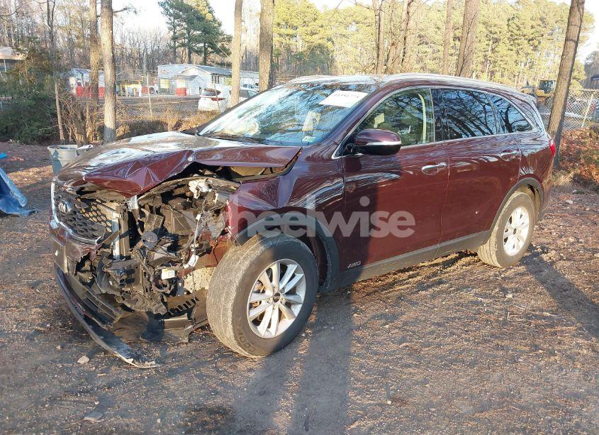 Photo 2 of 2020 Kia Sorento 2.4L LX (VIN 5XYPGDA36LG640660)