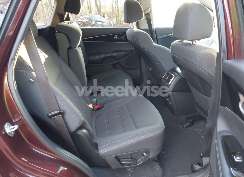 Photo 8 of 2020 Kia Sorento 2.4L LX (VIN 5XYPGDA36LG640660)