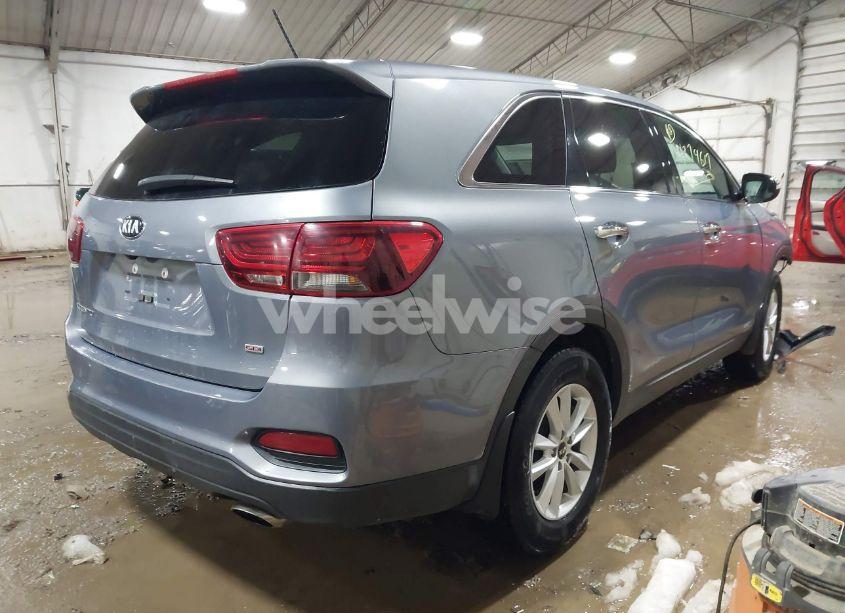 Photo 4 of 2020 Kia Sorento 2.4L LX (VIN 5XYPGDA36LG651805)