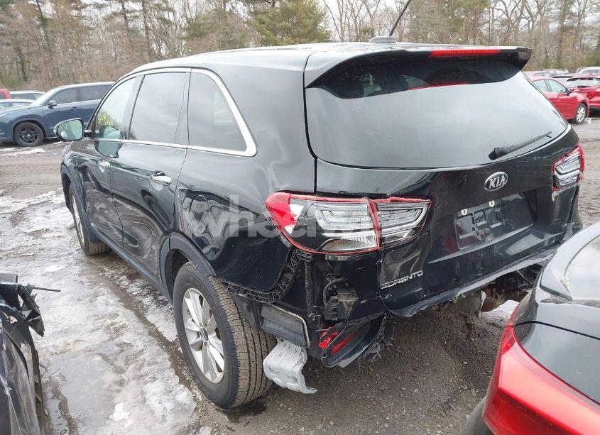 Photo 3 of 2020 Kia Sorento 2.4L LX (VIN 5XYPGDA36LG655708)
