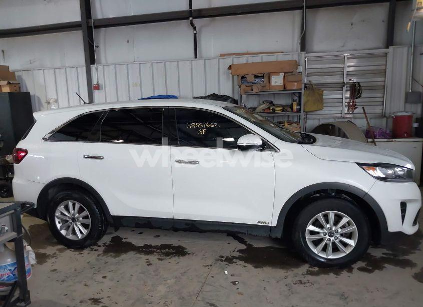 Photo 13 of 2020 Kia Sorento 2.4L LX (VIN 5XYPGDA36LG661718)