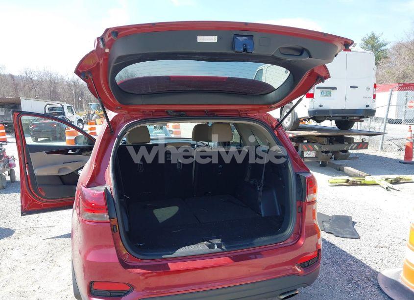 Photo 17 of 2020 Kia Sorento 2.4L LX (VIN 5XYPGDA36LG671455)