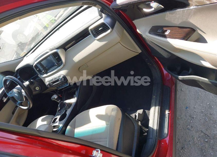 Photo 5 of 2020 Kia Sorento 2.4L LX (VIN 5XYPGDA36LG671455)