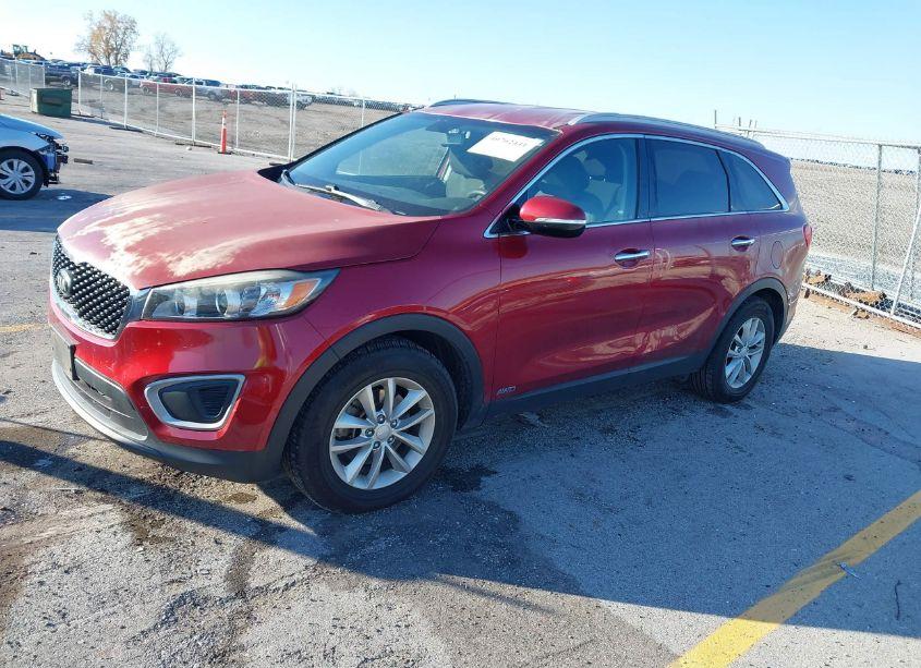 Photo 2 of 2016 Kia Sorento 2.4L LX (VIN 5XYPGDA37GG015934)