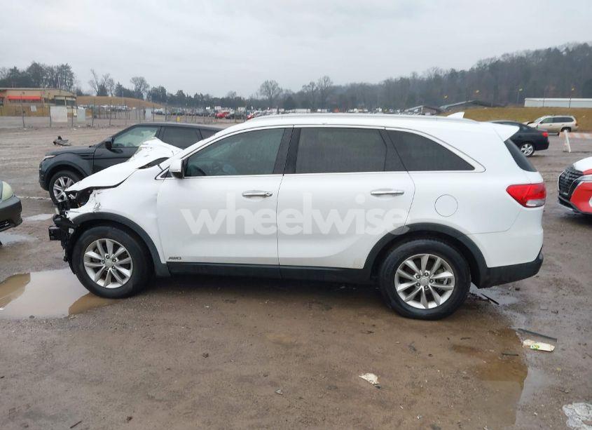 Photo 14 of 2016 Kia Sorento 2.4L LX (VIN 5XYPGDA37GG068469)