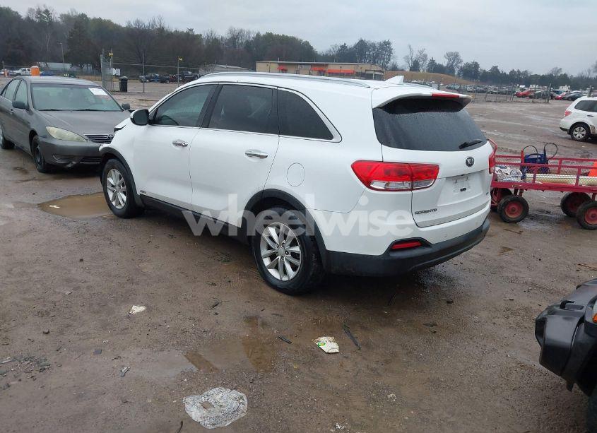 Photo 3 of 2016 Kia Sorento 2.4L LX (VIN 5XYPGDA37GG068469)