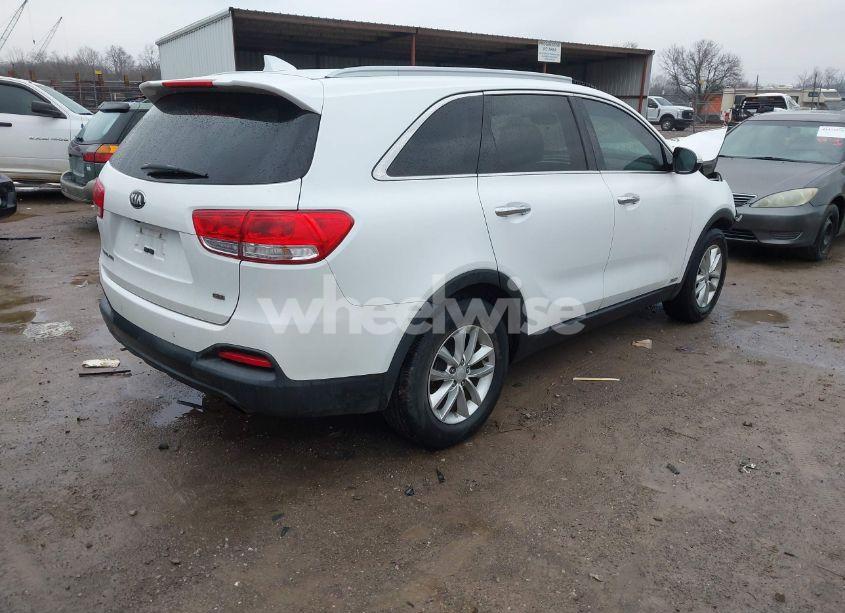 Photo 4 of 2016 Kia Sorento 2.4L LX (VIN 5XYPGDA37GG068469)