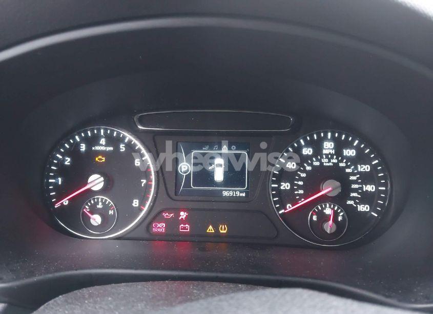 Photo 7 of 2016 Kia Sorento 2.4L LX (VIN 5XYPGDA37GG068469)