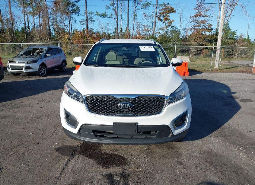 Photo 12 of 2016 Kia Sorento 2.4L LX (VIN 5XYPGDA37GG098149)