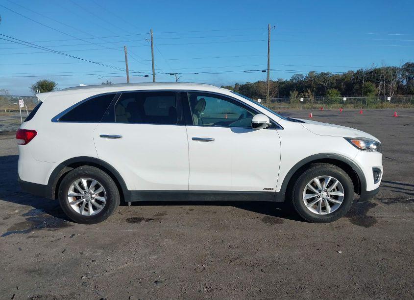Photo 13 of 2016 Kia Sorento 2.4L LX (VIN 5XYPGDA37GG098149)