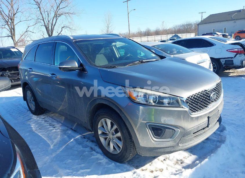 2016 Kia Sorento 2.4L LX (VIN 5XYPGDA37GG132980) main photo