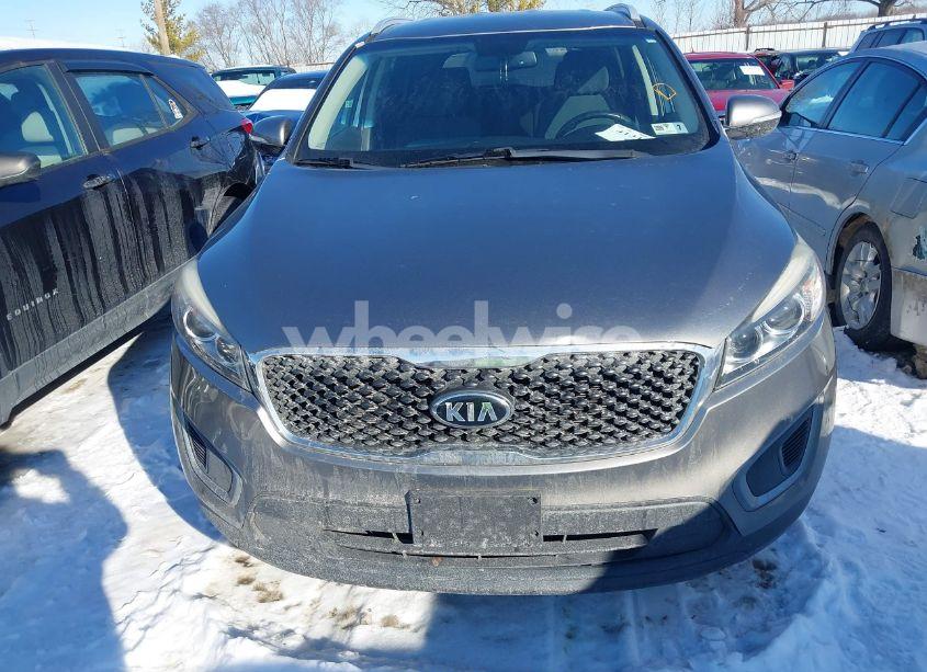 Photo 12 of 2016 Kia Sorento 2.4L LX (VIN 5XYPGDA37GG132980)