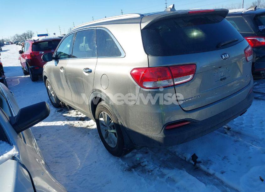 Photo 3 of 2016 Kia Sorento 2.4L LX (VIN 5XYPGDA37GG132980)