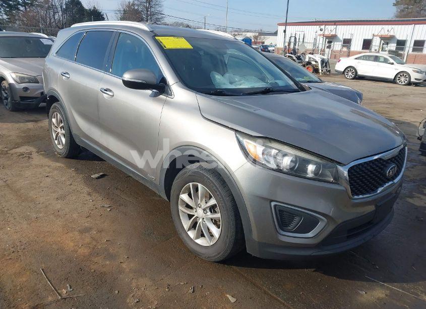 2017 Kia Sorento 2.4L LX (VIN 5XYPGDA37HG233146) main photo