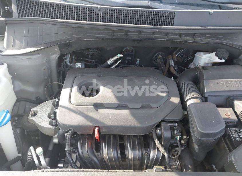 Photo 10 of 2017 Kia Sorento 2.4L LX (VIN 5XYPGDA37HG233146)