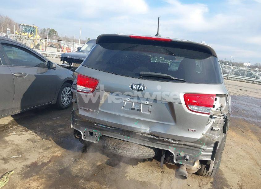 Photo 16 of 2017 Kia Sorento 2.4L LX (VIN 5XYPGDA37HG233146)