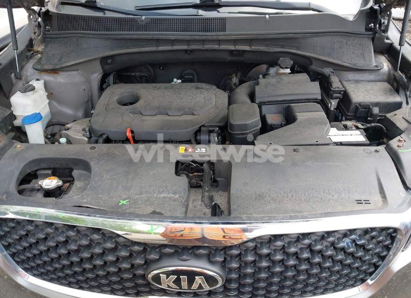 Photo 10 of 2017 Kia Sorento 2.4L LX (VIN 5XYPGDA37HG239271)