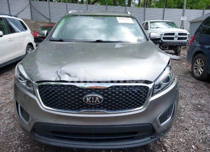 Photo 12 of 2017 Kia Sorento 2.4L LX (VIN 5XYPGDA37HG239271)