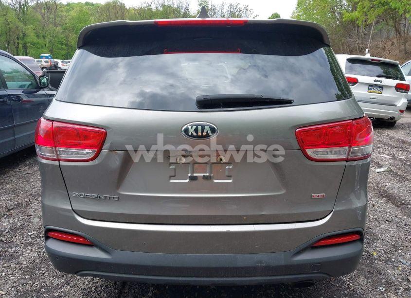 Photo 16 of 2017 Kia Sorento 2.4L LX (VIN 5XYPGDA37HG239271)