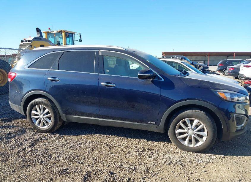 Photo 13 of 2017 Kia Sorento 2.4L LX (VIN 5XYPGDA37HG293587)