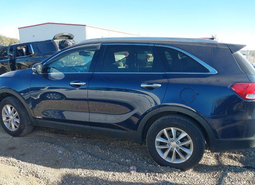 Photo 14 of 2017 Kia Sorento 2.4L LX (VIN 5XYPGDA37HG293587)