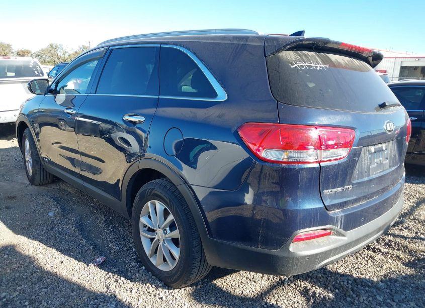 Photo 3 of 2017 Kia Sorento 2.4L LX (VIN 5XYPGDA37HG293587)