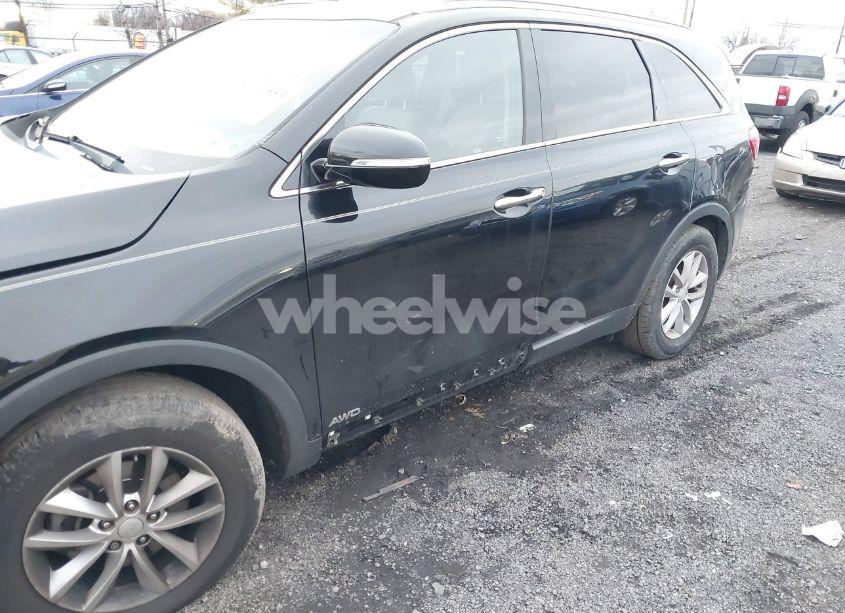 Photo 6 of 2018 Kia Sorento 2.4L LX (VIN 5XYPGDA37JG410574)