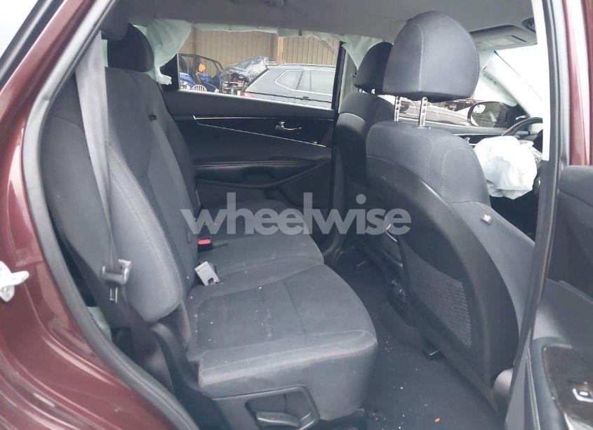 Photo 8 of 2018 Kia Sorento 2.4L LX (VIN 5XYPGDA37JG418786)