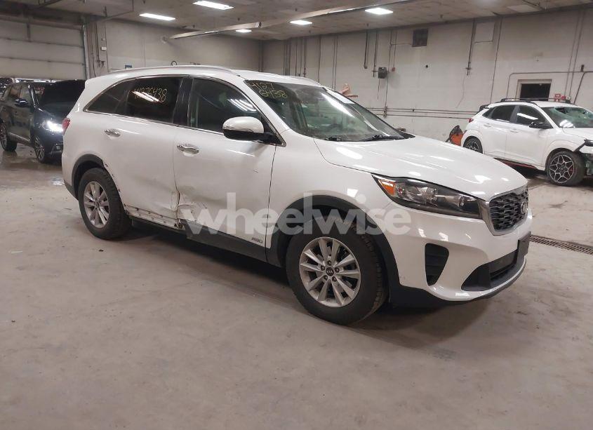 2019 Kia Sorento 2.4L LX (VIN 5XYPGDA37KG436237) main photo