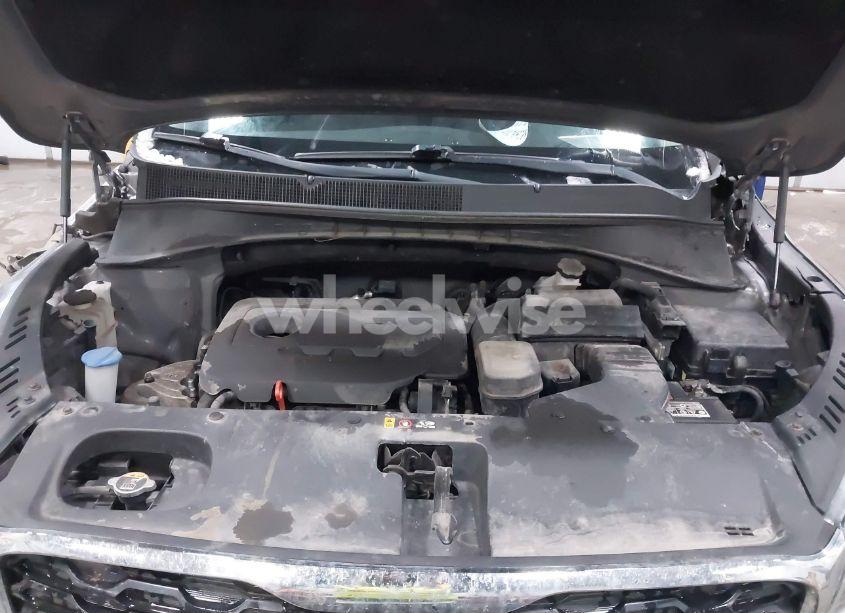 Photo 10 of 2019 Kia Sorento 2.4L LX (VIN 5XYPGDA37KG509638)