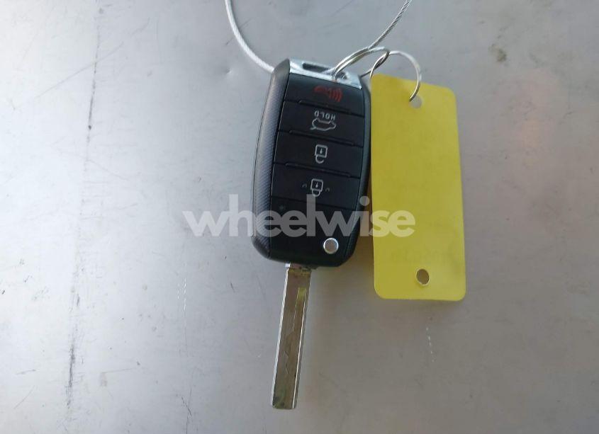 Photo 11 of 2019 Kia Sorento 2.4L LX (VIN 5XYPGDA37KG529646)