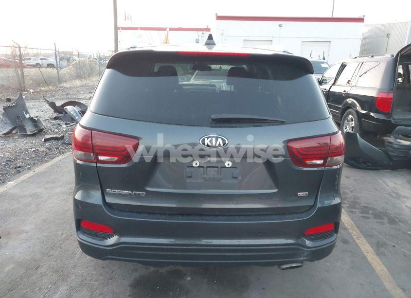 Photo 16 of 2019 Kia Sorento 2.4L LX (VIN 5XYPGDA37KG529646)