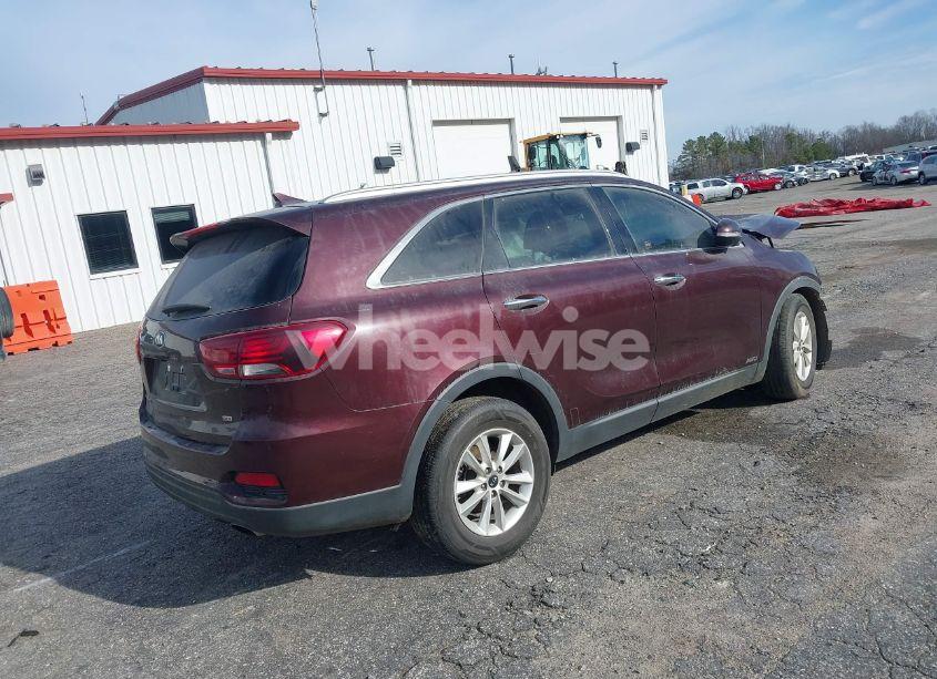 Photo 4 of 2019 Kia Sorento 2.4L LX (VIN 5XYPGDA37KG546852)