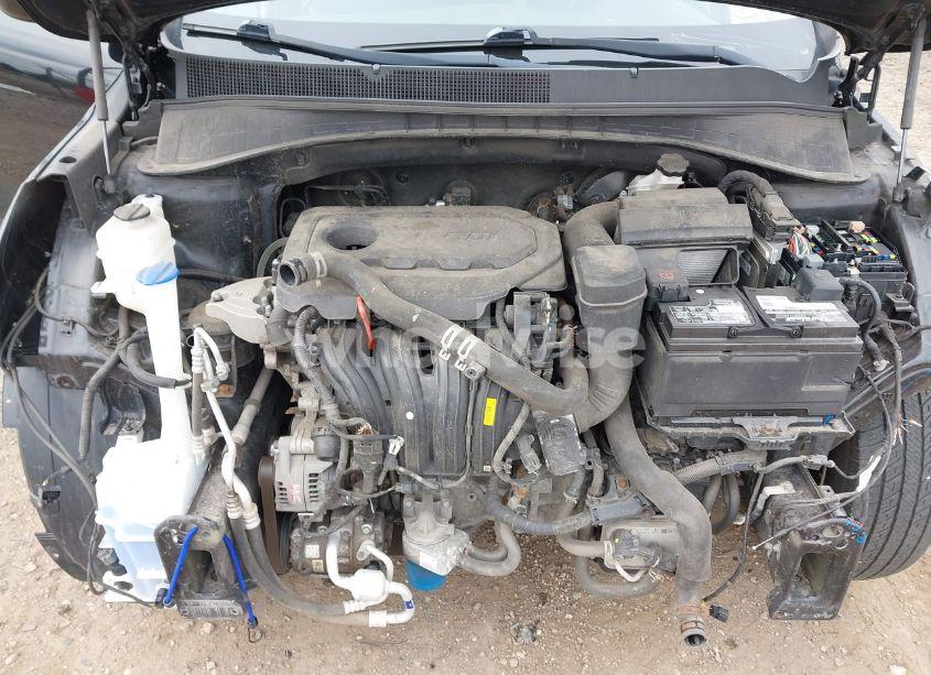 Photo 10 of 2019 Kia Sorento 2.4L LX (VIN 5XYPGDA37KG574957)