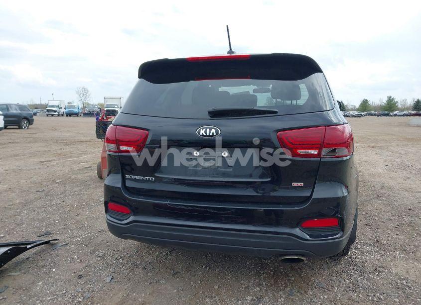 Photo 17 of 2019 Kia Sorento 2.4L LX (VIN 5XYPGDA37KG574957)