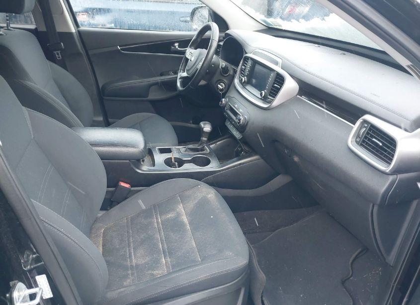 Photo 5 of 2020 Kia Sorento 2.4L LX (VIN 5XYPGDA37LG678480)