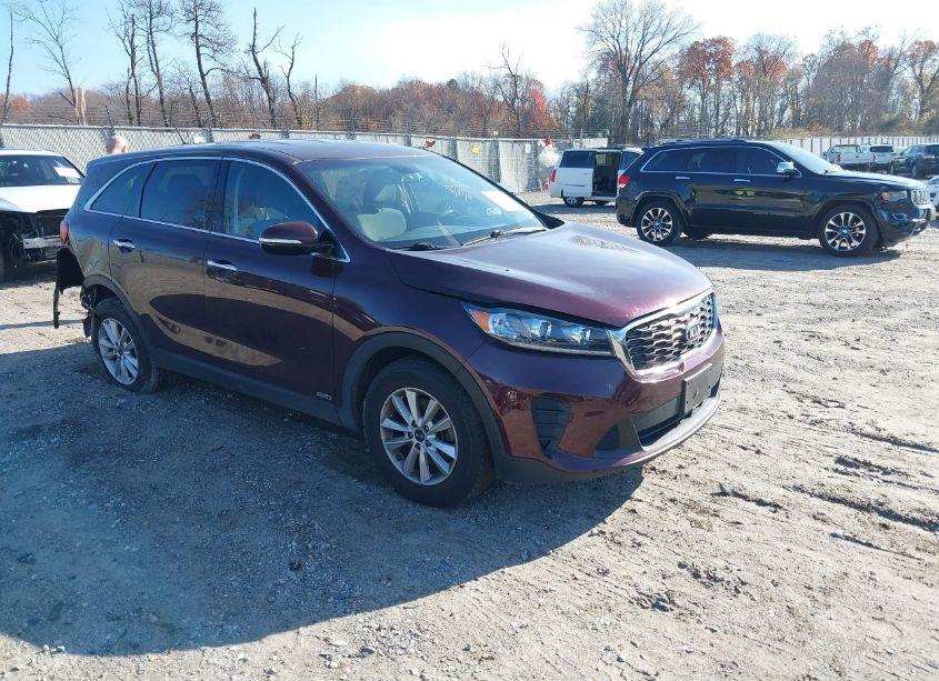 2020 Kia Sorento 2.4L LX (VIN 5XYPGDA37LG685574) main photo