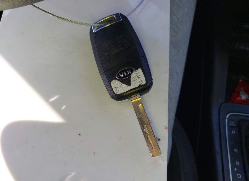 Photo 11 of 2020 Kia Sorento 2.4L LX (VIN 5XYPGDA37LG685574)