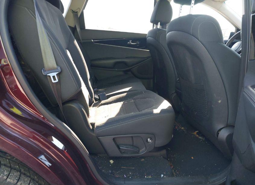 Photo 8 of 2020 Kia Sorento 2.4L LX (VIN 5XYPGDA37LG685574)