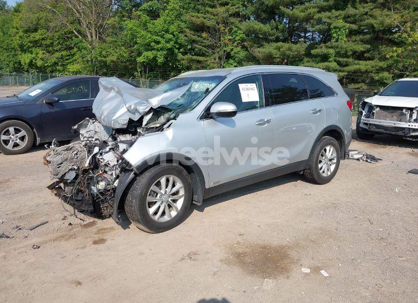 Photo 2 of 2016 Kia Sorento 2.4L LX (VIN 5XYPGDA38GG041748)