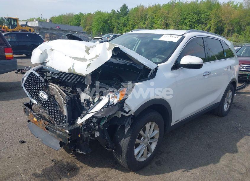 Photo 2 of 2016 Kia Sorento 2.4L LX (VIN 5XYPGDA38GG065497)