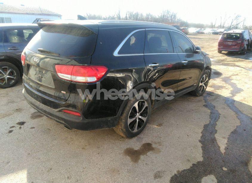 Photo 4 of 2016 Kia Sorento 2.4L LX (VIN 5XYPGDA38GG076211)
