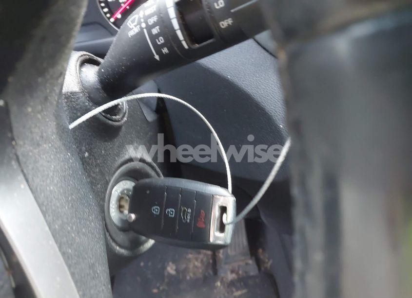 Photo 11 of 2016 Kia Sorento 2.4L LX (VIN 5XYPGDA38GG111877)