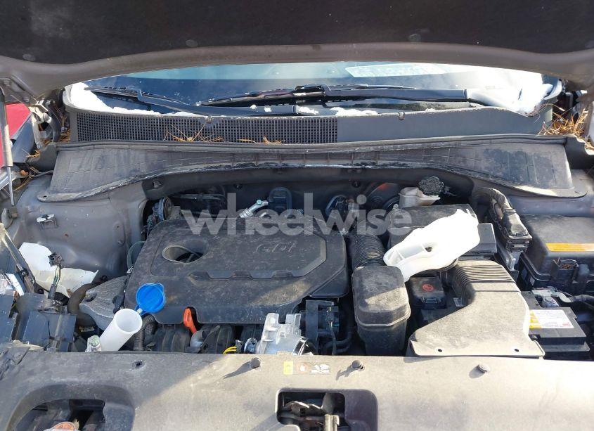 Photo 10 of 2016 Kia Sorento 2.4L LX (VIN 5XYPGDA38GG138819)