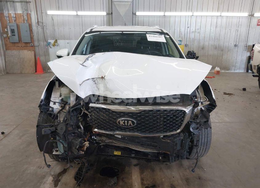 Photo 13 of 2017 Kia Sorento 2.4L LX (VIN 5XYPGDA38HG281058)