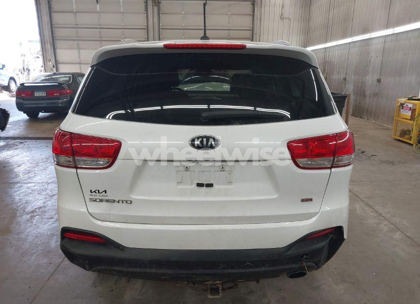 Photo 17 of 2017 Kia Sorento 2.4L LX (VIN 5XYPGDA38HG281058)
