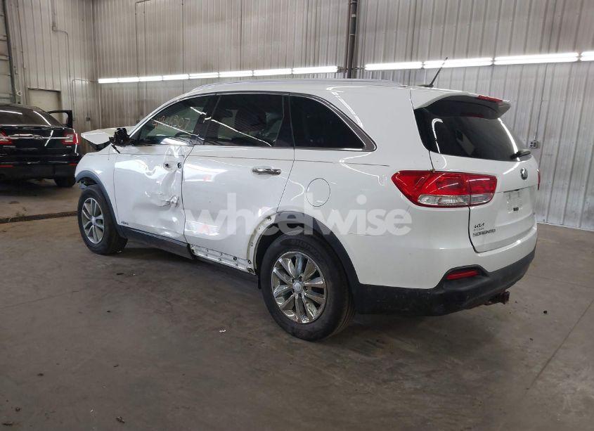 Photo 3 of 2017 Kia Sorento 2.4L LX (VIN 5XYPGDA38HG281058)
