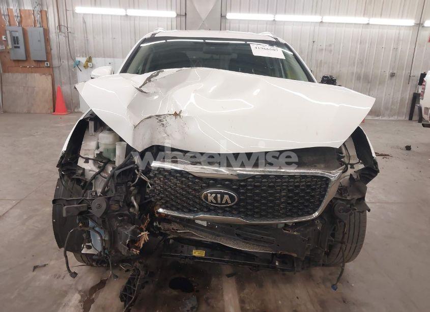 Photo 6 of 2017 Kia Sorento 2.4L LX (VIN 5XYPGDA38HG281058)